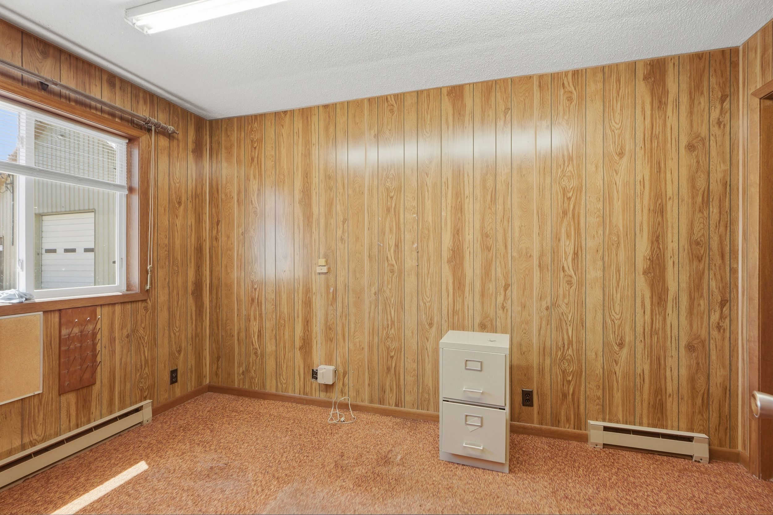 Listing Photo: 2276 400th ave-048